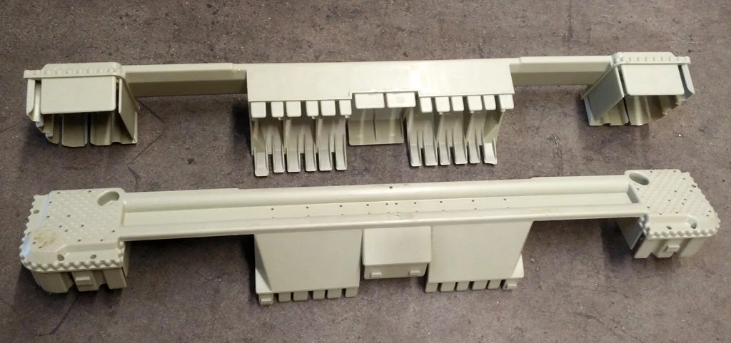 Macro Bins Totes/Coolers REPLACEMENT MACROBIN LEG 1 Macro Bins Totes/Coolers REPLACEMENT MACROBIN LEG